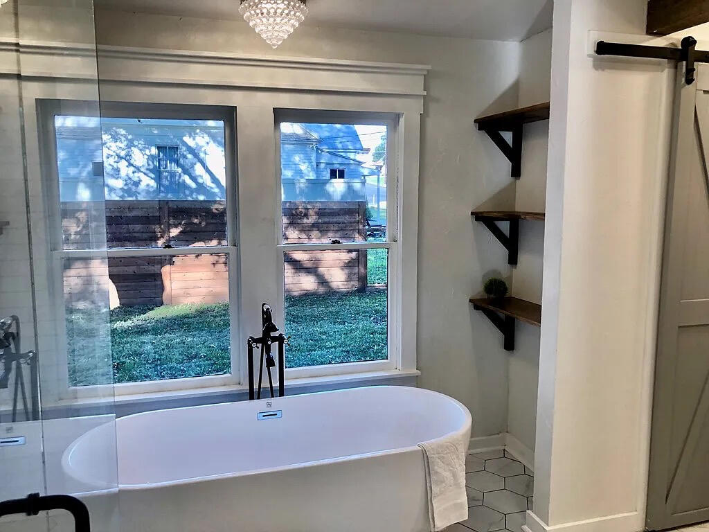 Bathroom repaint and restore on south Edison st. Fredericksburg, TX